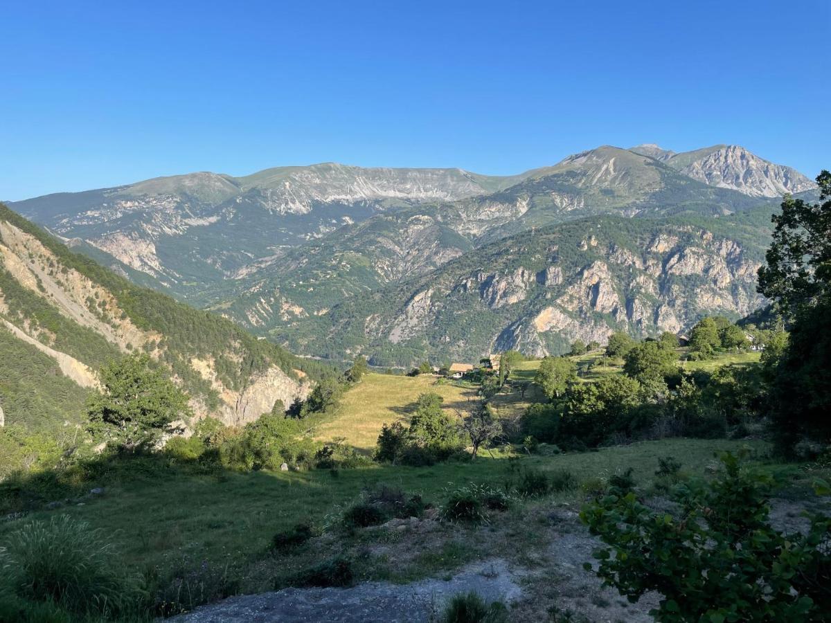 Gite De La Fontaine Gorges De Daluis Dış mekan fotoğraf